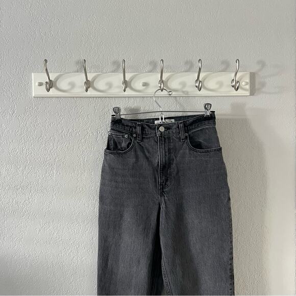 Abercrombie Ultra High Rise 90s Straight Jeans - Curve Love - Picture 5 of 10